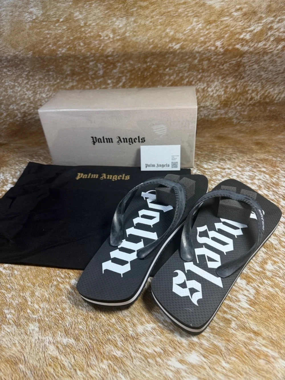 NIB Authentic Men’s Palm Angels Black Logo Flip Flops Sz 40 / US Men’s sz 8
